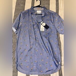 Men’s short sleeve button up shirt - Medium